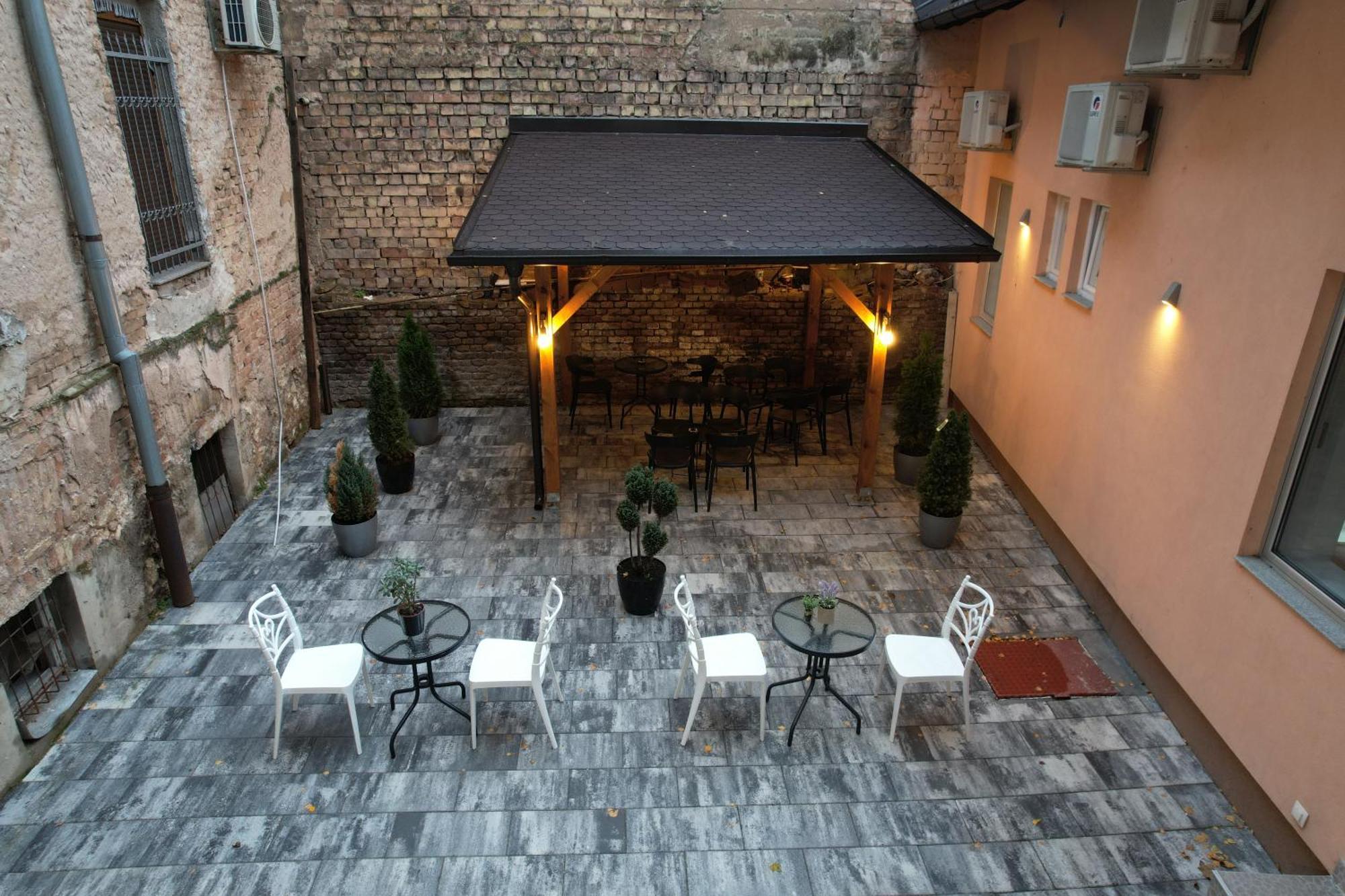 Hideaway Rooms & Apartments SJJ Esterno foto