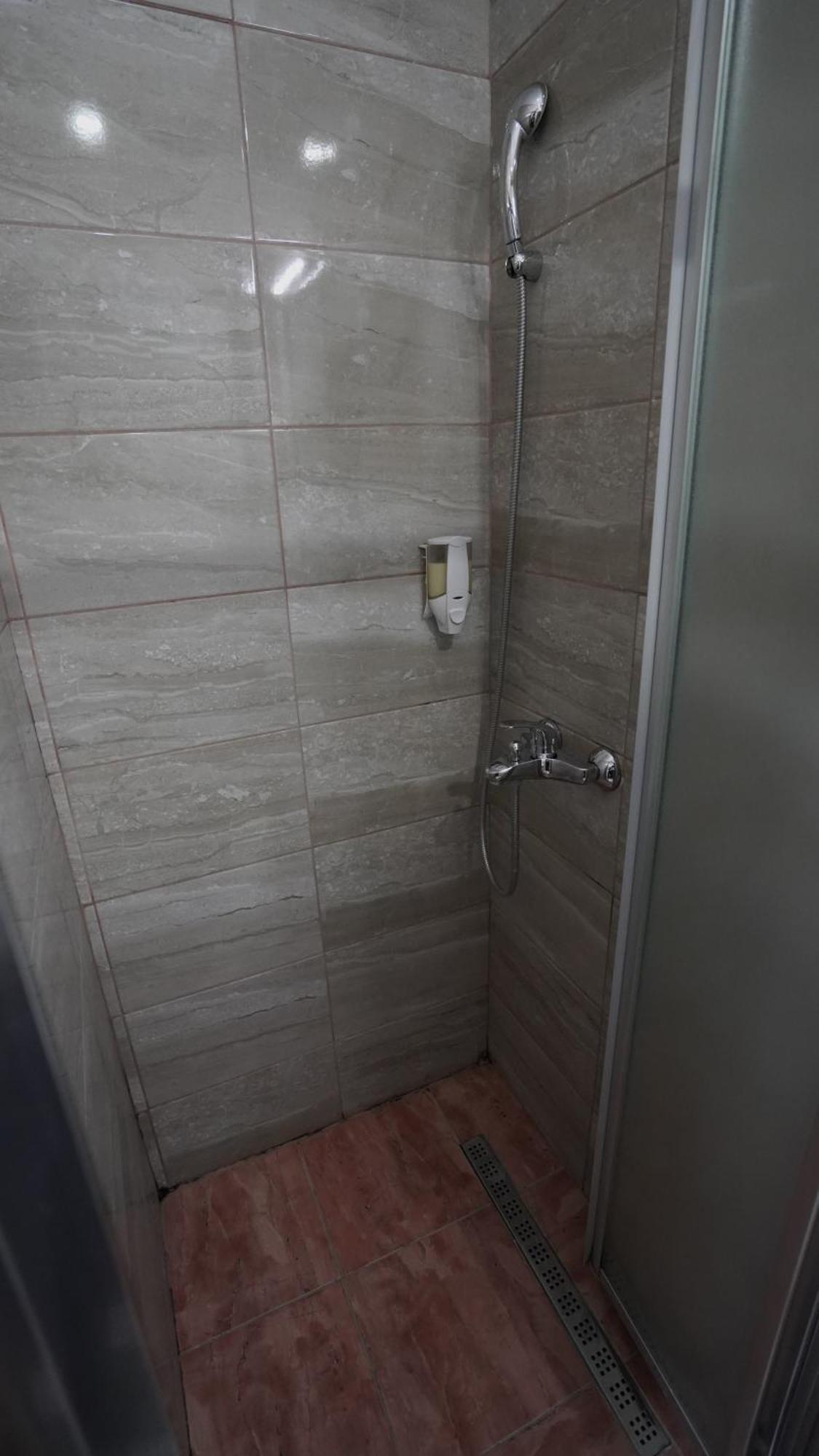 Hideaway Rooms & Apartments SJJ Esterno foto